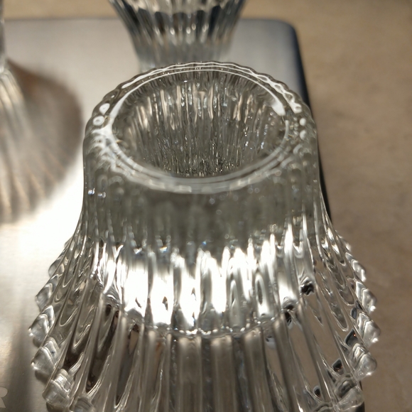 Set of 4 crystal ribbed tapered candle/votive holders - Picture 7 of 8